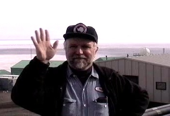 On_To_The_Pole.jpg (23974 bytes)