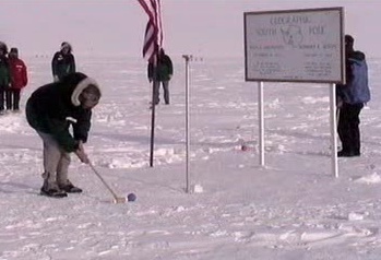 Pole_Croquet.jpg (33832 bytes)