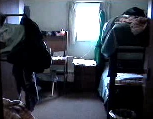 Tony_room_McMurdo.jpg (26753 bytes)