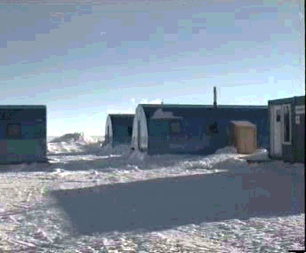 thumbcamp.jpg (35311 bytes)